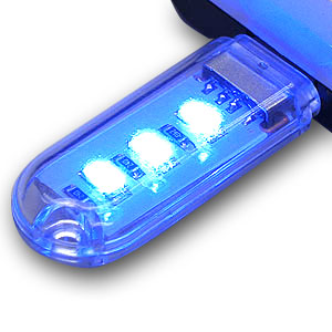 輸入特価アウトレット USBメモリー型ランプ USB接続 3LEDライト ブルー