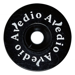 エヴァディオ AVEDIO エヴァディオ 軽量アルミトップキャップ セパレート ロゴ入 ブラック AVEDIO