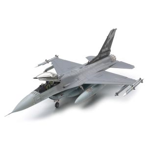 タミヤ TAMIYA タミヤ 61101 1/48 ロッキードマーチン F-16C ブロック25/32 ファイティングファルコン アメリカ州空軍